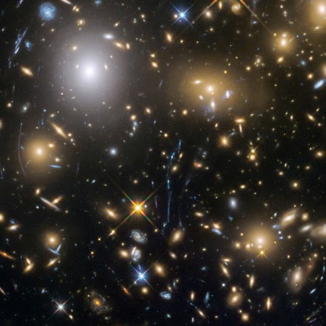 La recherche d’empreintes de la physique de l’univers primordial